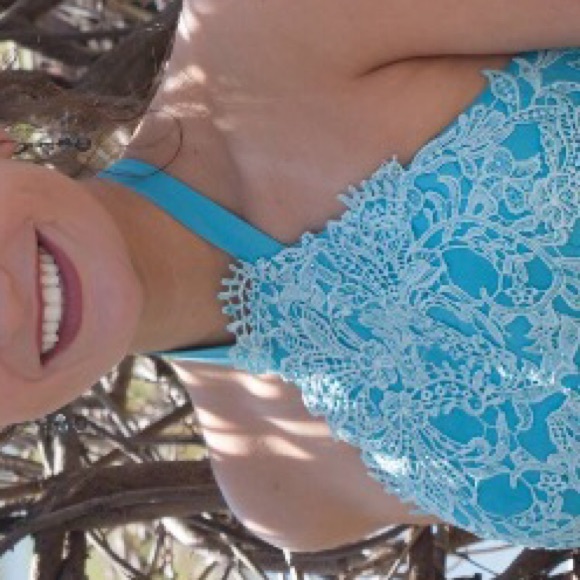 Prom dress - Picture 3 of 4